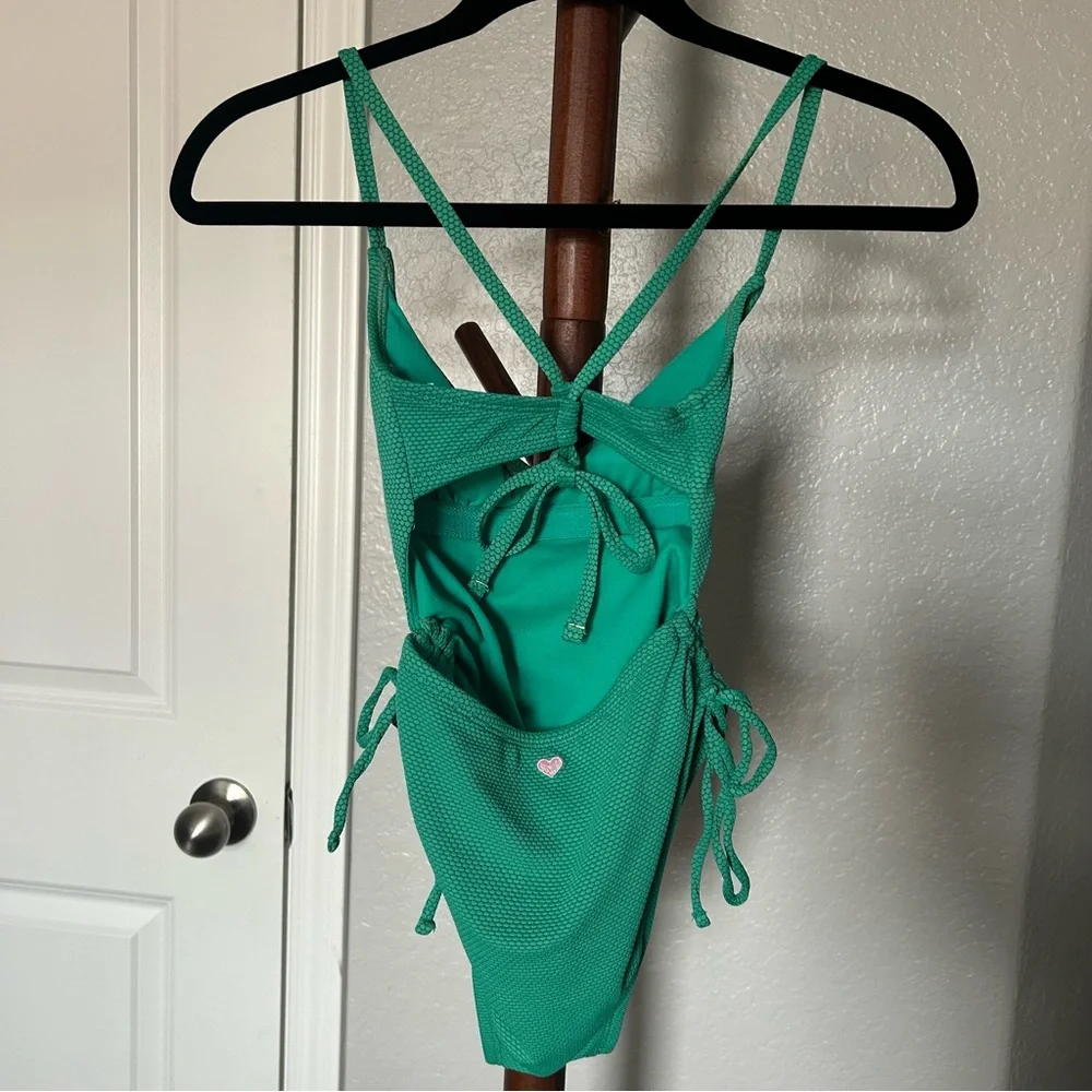 W Stoney Clover Lane x Target Green Deep V Neck One Piece Swimsuit Size XXS |E10